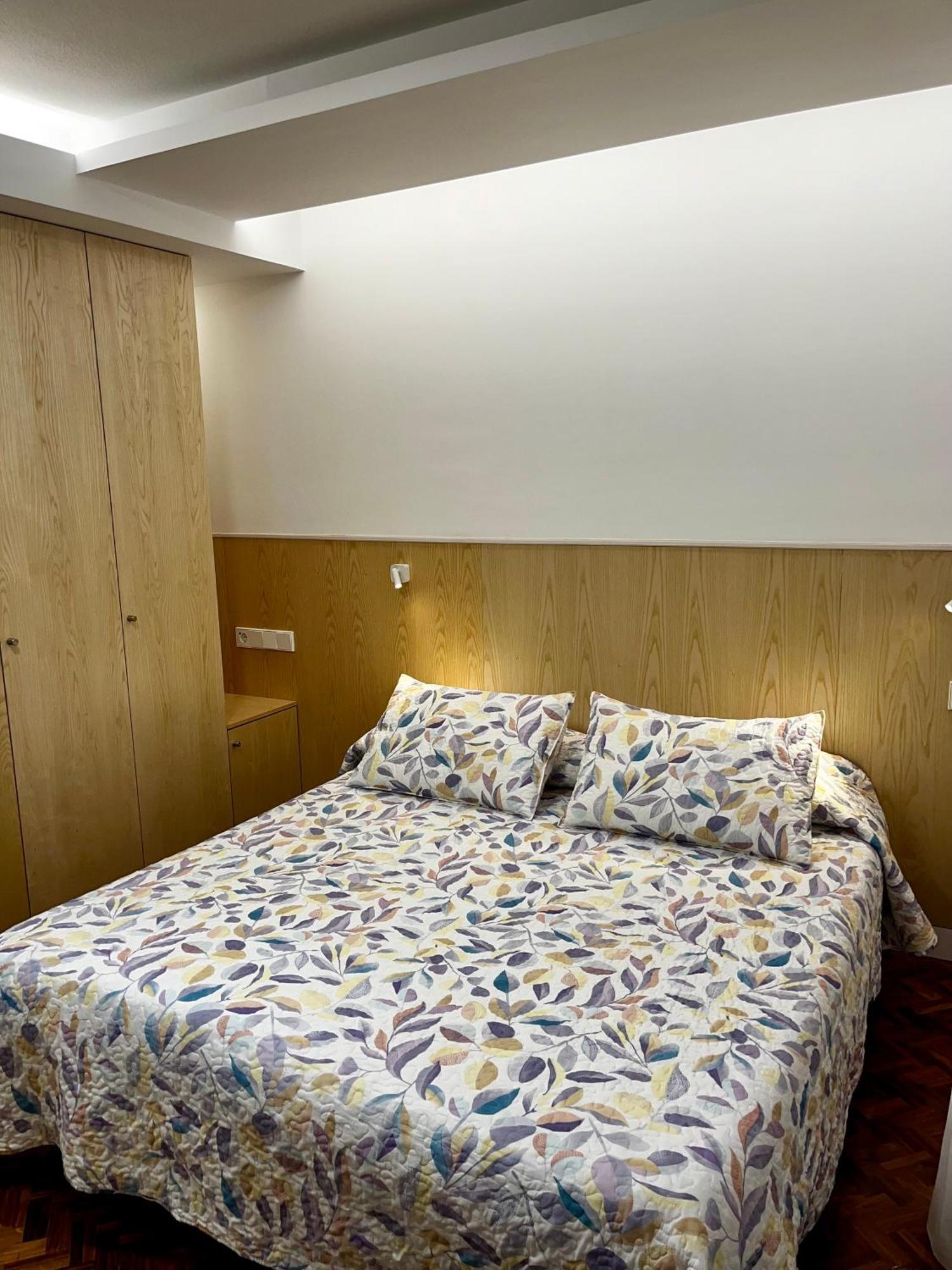 Hostal Charo II Santiago de Compostella Buitenkant foto