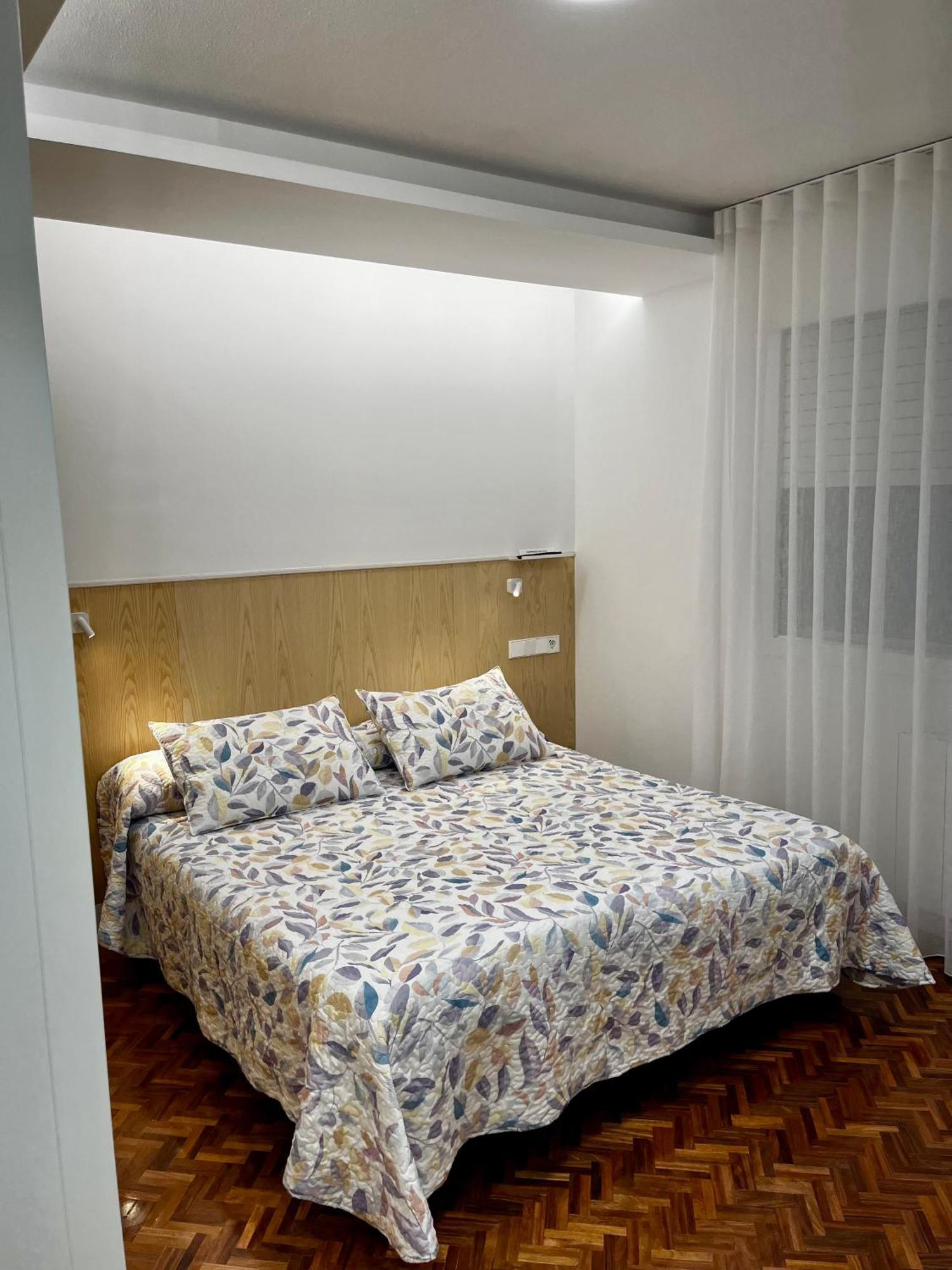 Hostal Charo II Santiago de Compostella Buitenkant foto